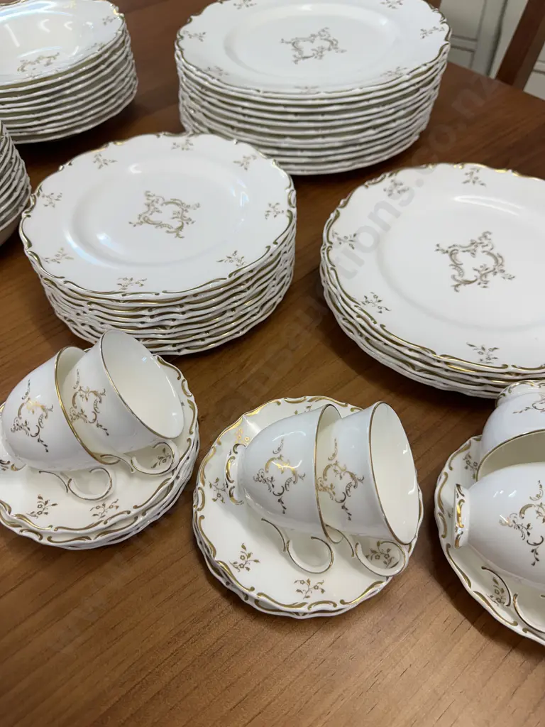  Royal Doulton English Fine China "Monteige" Dinner Ware & Demi Cups & Saucers #H4954 66 Pieces Image 1++